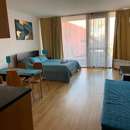 Gemini Superior Apartman & Yacht Balatonlelle Exterior photo
