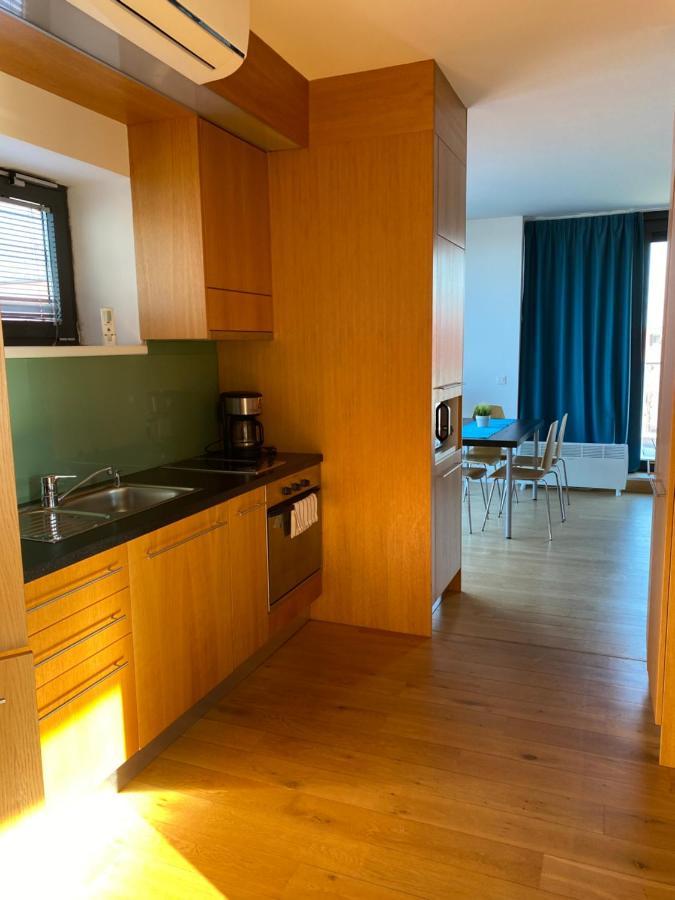 Gemini Superior Apartman & Yacht Balatonlelle Exterior photo