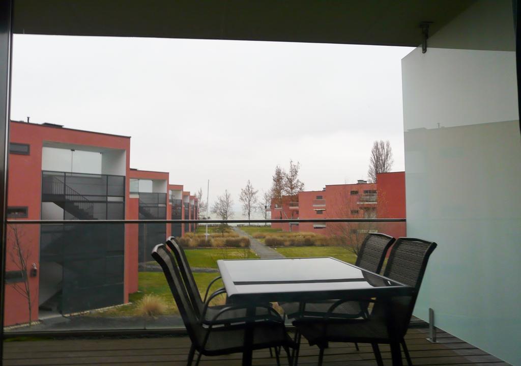 Gemini Superior Apartman & Yacht Balatonlelle Room photo