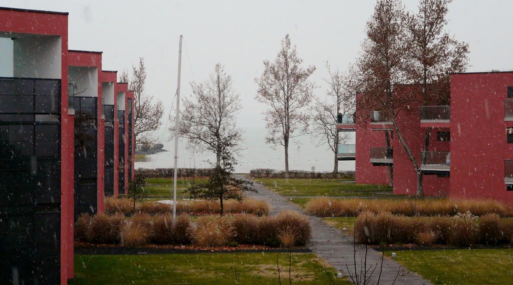 Gemini Superior Apartman & Yacht Balatonlelle Exterior photo