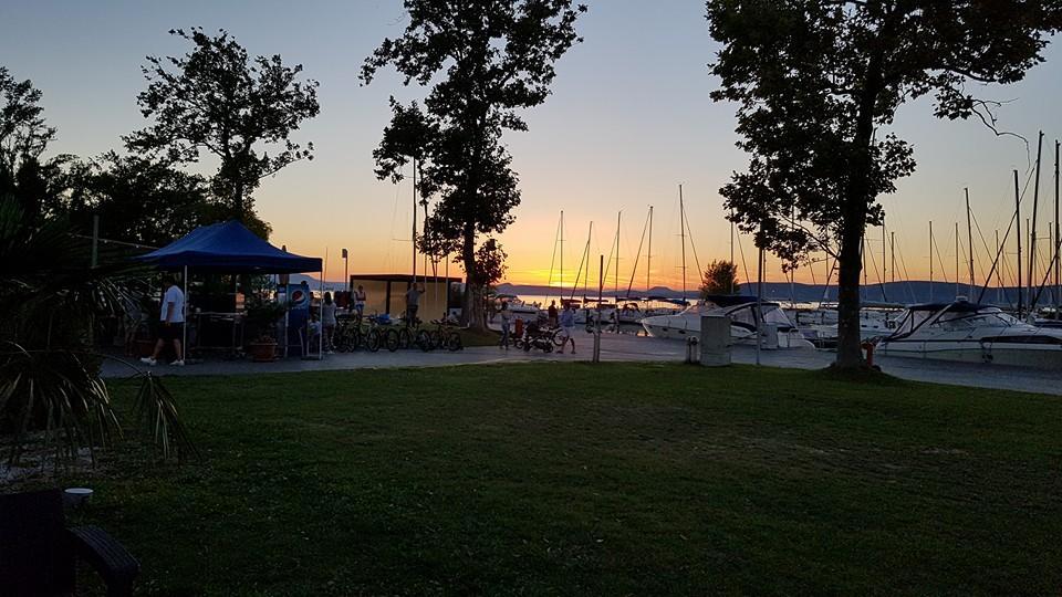 Gemini Superior Apartman & Yacht Balatonlelle Exterior photo